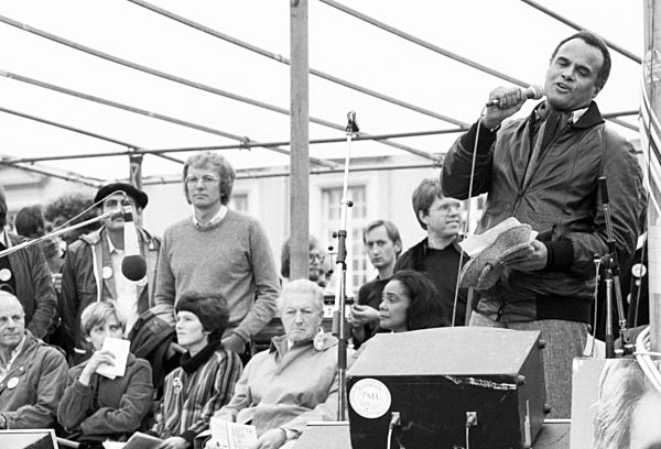 300.000 bei Friedensdemonstration in Bonn 1981