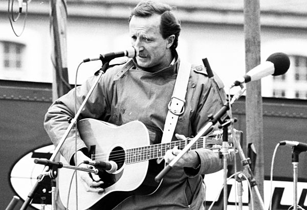 300.000 bei Friedensdemonstration in Bonn 1981
