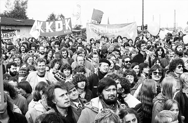 300.000 bei Friedensdemonstration in Bonn 1981