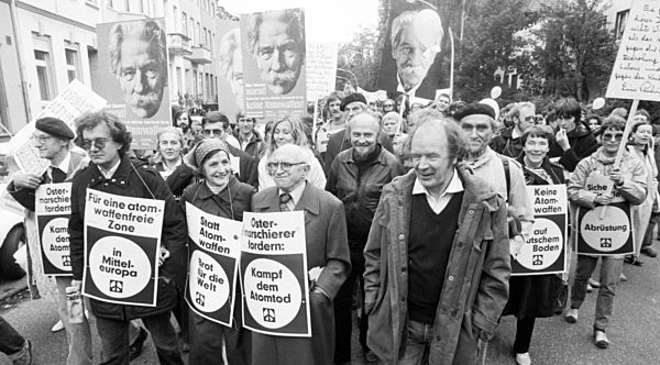 300.000 bei Friedensdemonstration 1981
