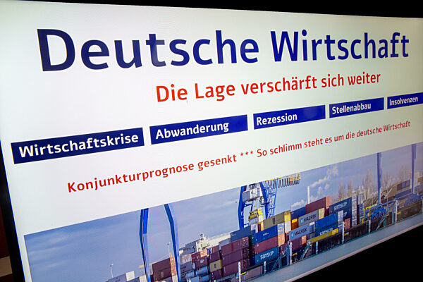 German Economy Icon: Imaginary Section Of A Website With News About The Economic Development In Germany