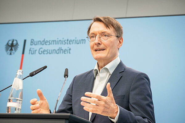 Pressekonferenz von Bundesgesundheitsminister Karl Lauterbach im BMG