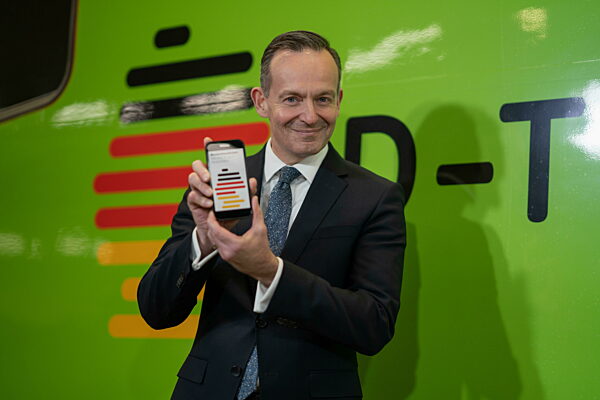 Start Deutschlandticket Pressekonferenz zum bevorstehenden Start im Hauptbahnhof Berlin Volker Wissing, Bundesverkehrsminister