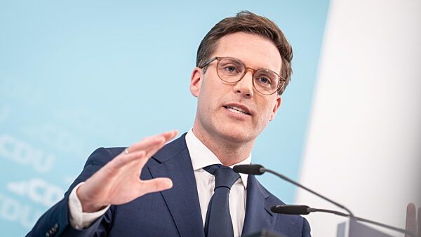 Vortrag 38. Parteitag der CDU Deutschlands in Stuttgart - Pressekonferenz nach Gremiensitzungen