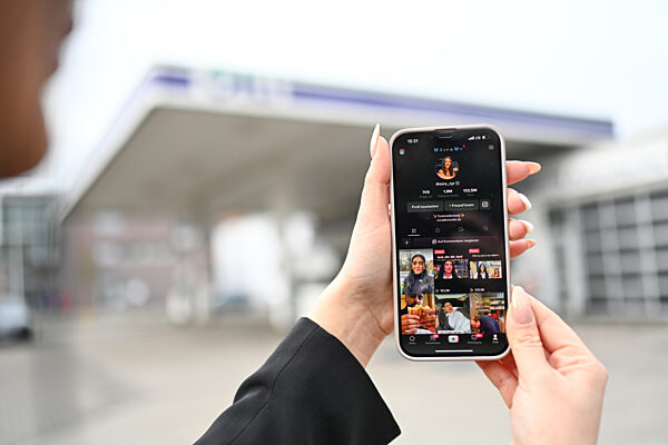 Oldenburger «Tankstellenlady» begeistert auf Tiktok