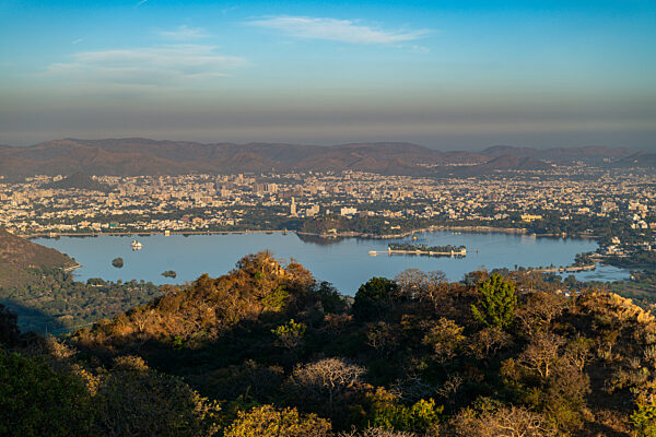 Overlook over Udaipur from Monsoon Palace, or Sajjan Garh Palace, Udaipur, Rajasthan, India