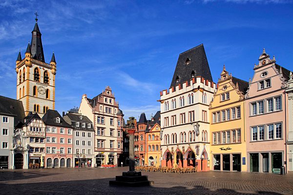 Hauptmarkt, Main Market Square, with St. Gangolf Church and Steipe Building, Trier, Moselle River, Rhineland-Palatinate, Germany