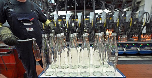 Behälterglashersteller Wiegand-Glas