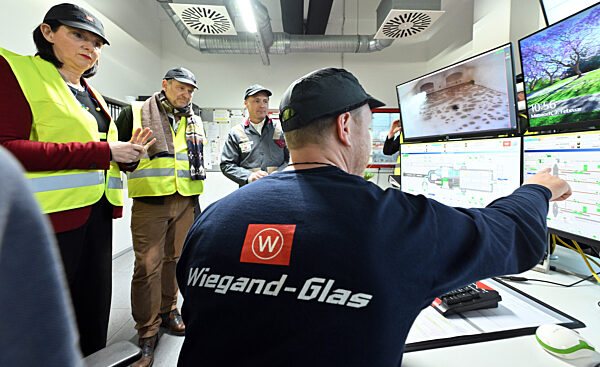 Behälterglashersteller Wiegand-Glas