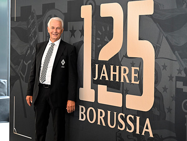 Mönchengladbach - 125-Jahr-Feier mit Denkmalenthüllung