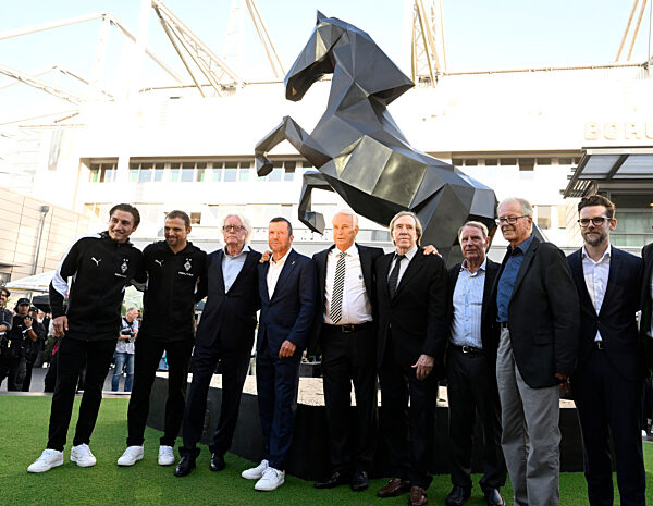 Mönchengladbach - 125-Jahr-Feier mit Denkmalenthüllung