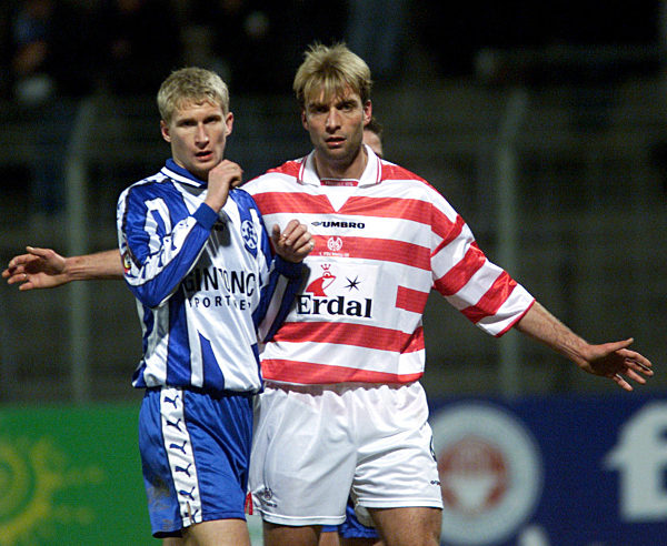 SV Stuttgarter Kickers-Mainz 05 3:4 li. Achim Pfuderer re. Jürgen Klopp Foto Rudel