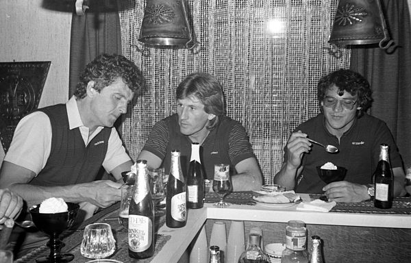 18.05.81 DFB Nationalspieler bei Hansi Müller