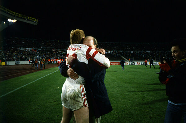 24.11.90 VfB Stuttgart - 1. FC Köln