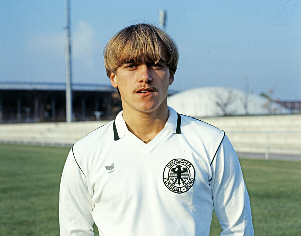 09.08.79 VfB Stuttgart Spieler im Trikot Nationalmannschaft