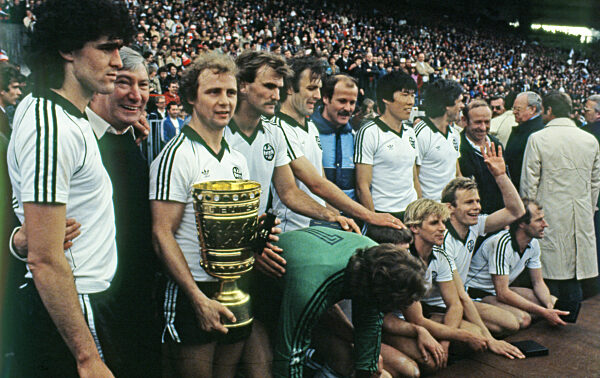02.05.81 DFB-Pokal Finale Eintracht Frankfurt - 1. FC Kaiserslautern