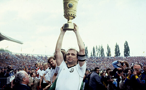 02.05.81 DFB-Pokal Finale Eintracht Frankfurt - 1. FC Kaiserslautern