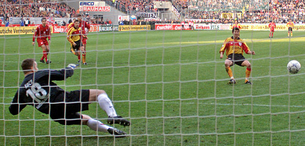 1. Fußball-Bundesliga 1999/00 - 1. FC Kaiserslautern - VfB Stuttgart 1:2