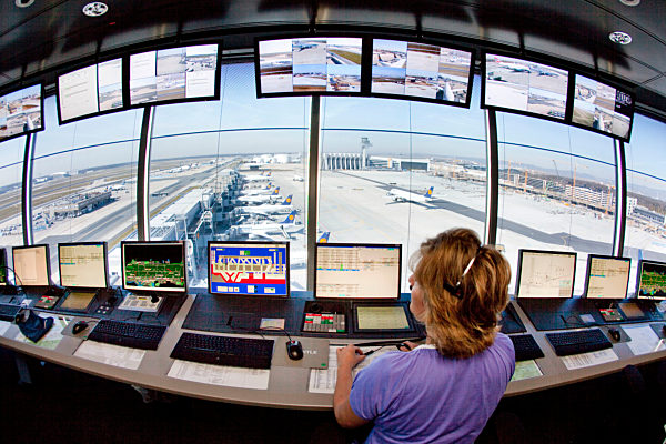 Neue Tower am Frankfurter Flughafen