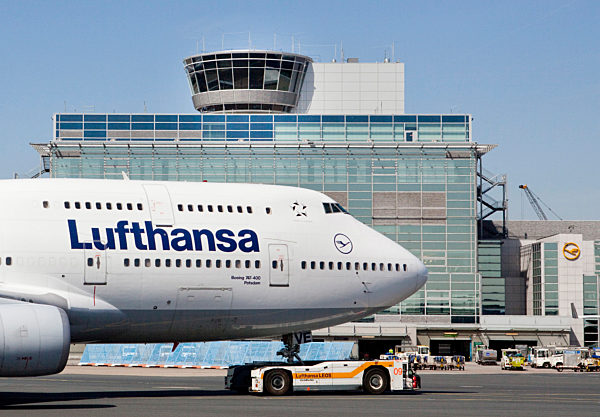 Neue Tower am Frankfurter Flughafen