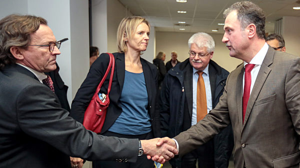 Bahn verhandelt wieder mit Lokführer-Gewerkschaft