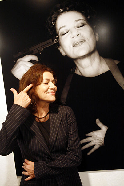 Die Schauspielerin Hannelore Elsner posiert am Montag (31.10...