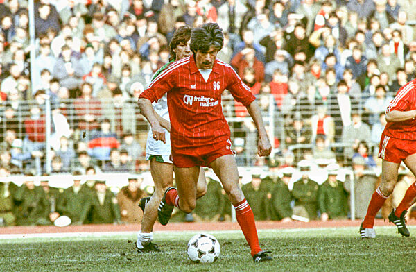 Werner Lorant bei Hannover 96 am 03.03.1984. Aus DFB Pokal Hannover 96 - Bor.M.Gladbach 0:1