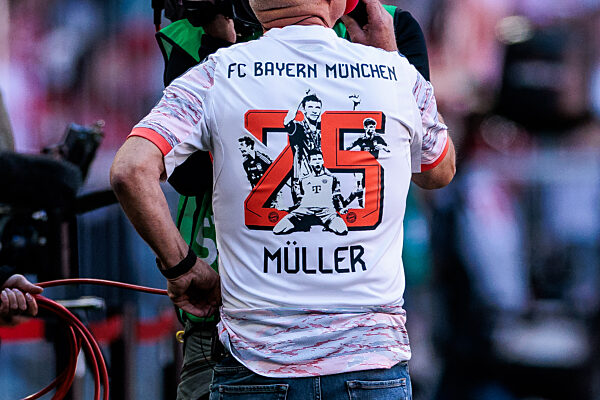 1. Fu?ball Bundesliga, FC Bayern M?nchen - Borussia M?nchengladbach; 10.05.2025