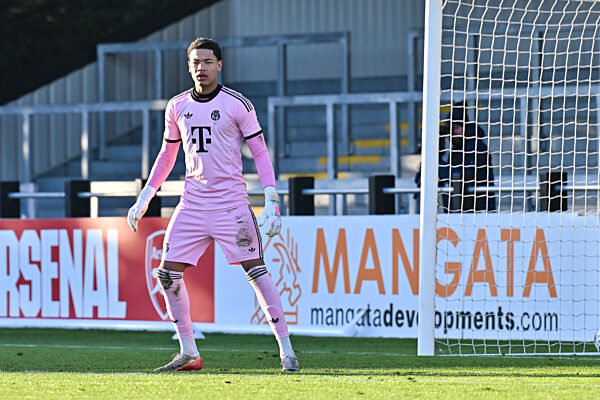 Uefa Youth League: Arsenal London - FC FC Bayern Munich; 26.11.2