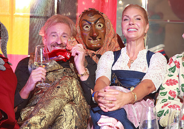 Goldene Narrenschelle for Thomas Gottschalk