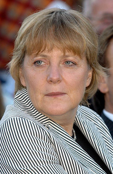 Störtebeker-Festspiele gestartet - Angela Merkel