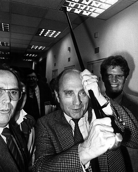 Helmut Schmidt gestürzt - Helmut Kohl neuer Bundeskanzler