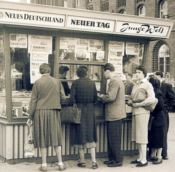 Frankfurt (Oder) - Kiosk um 1955
