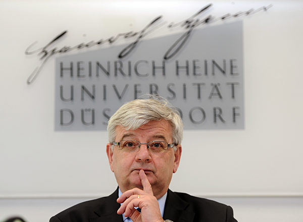 Joschka Fischer Gastprofessor an der Uni Düsseldorf