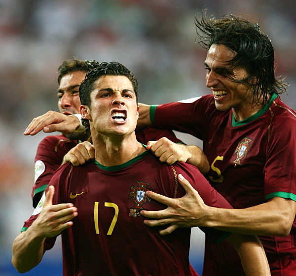 WM 2006 - Cristiano Ronaldo, Hugo Viana und Fernando Meira jubeln