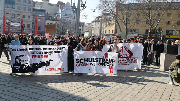 Bundesweiter Schulstreik gegen Wehrpflicht - Jena
