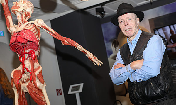 Anatom Gunther von Hagens wird 75