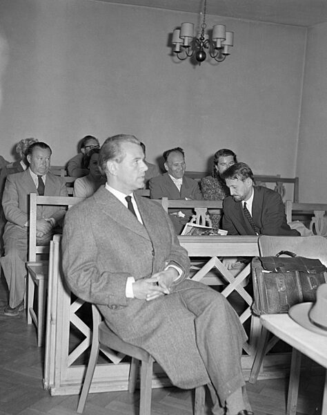 Schauspieler O. W. Fischer vor dem Amtsgericht