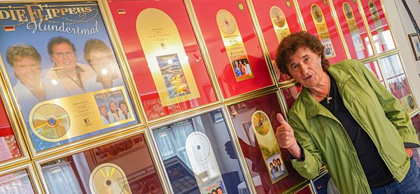 EXCLUSIVE -  Spaziergang durch Knittlingen und Besuch im Museum der Flippers.