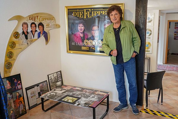 EXCLUSIVE -  Spaziergang durch Knittlingen und Besuch im Museum der Flippers.