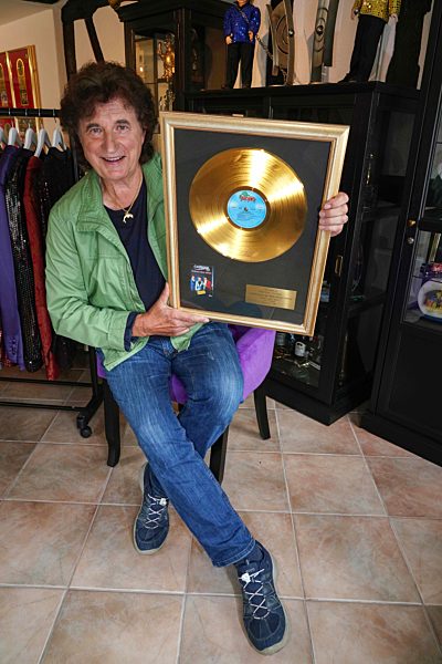 EXCLUSIVE -  Spaziergang durch Knittlingen und Besuch im Museum der Flippers.