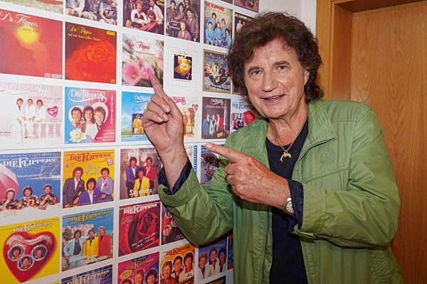 EXCLUSIVE -  Spaziergang durch Knittlingen und Besuch im Museum der Flippers.