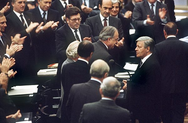 Helmut Schmidt gestürzt - Helmut Kohl neuer Bundeskanzler