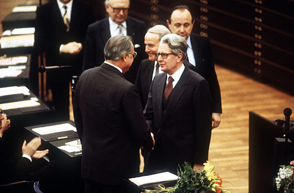 Helmut Kohl 1983 als Bundeskanzler bestätigt