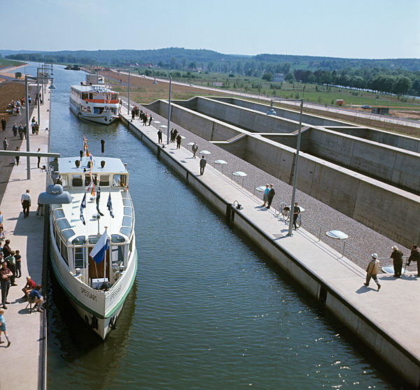Main-Danube Canal: water-saving lock of Bamberg