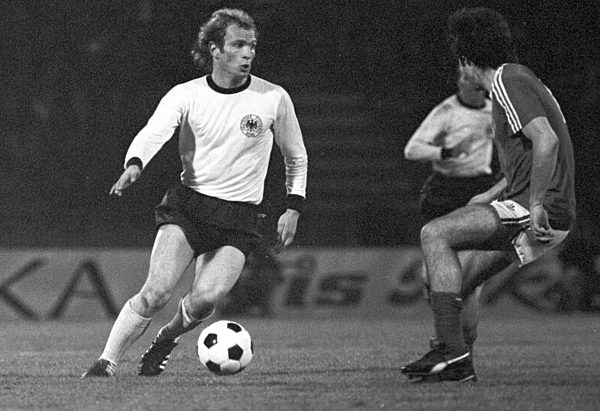 Fußball - EM 1976 - Jugoslawien - Deutschland 2:4 n.V.