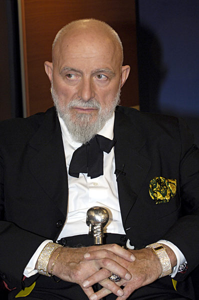 Markus Lüpertz, Maler, Bildhauer, Akademieprofessor in Düsseldorf...