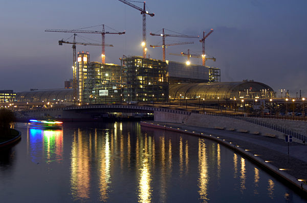 Die Großbaustelle des Berliner Hauptbahnhofs