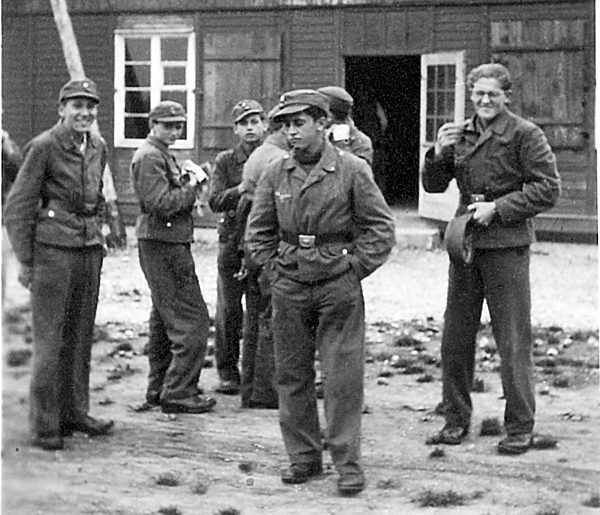 Das Repro vom Montag (11.06.2007) zeigt eine schwarz-weiß Fotografie auf der...