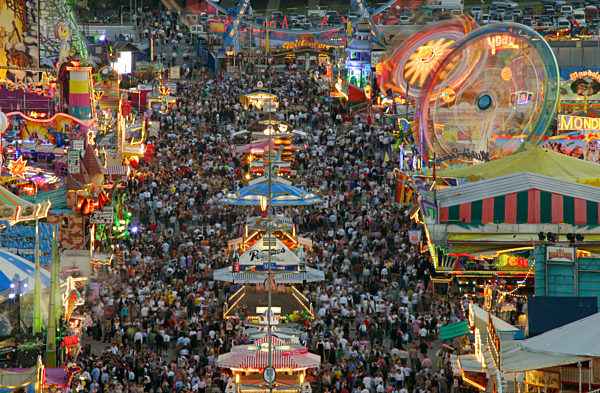 Oktoberfest - Abendstimmung
